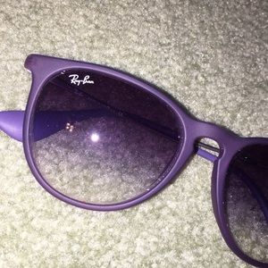 Ray-ban sunglasses.